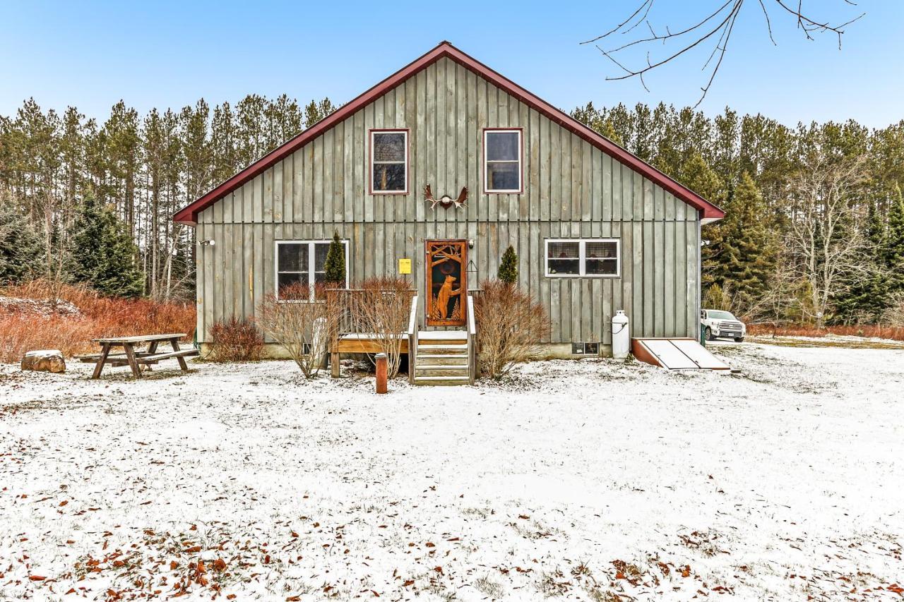 The Bear Lodge North River Exterior photo